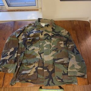 VTG US ARMY M-65 Woodland Camo Field Jacket mens large Reg Combat